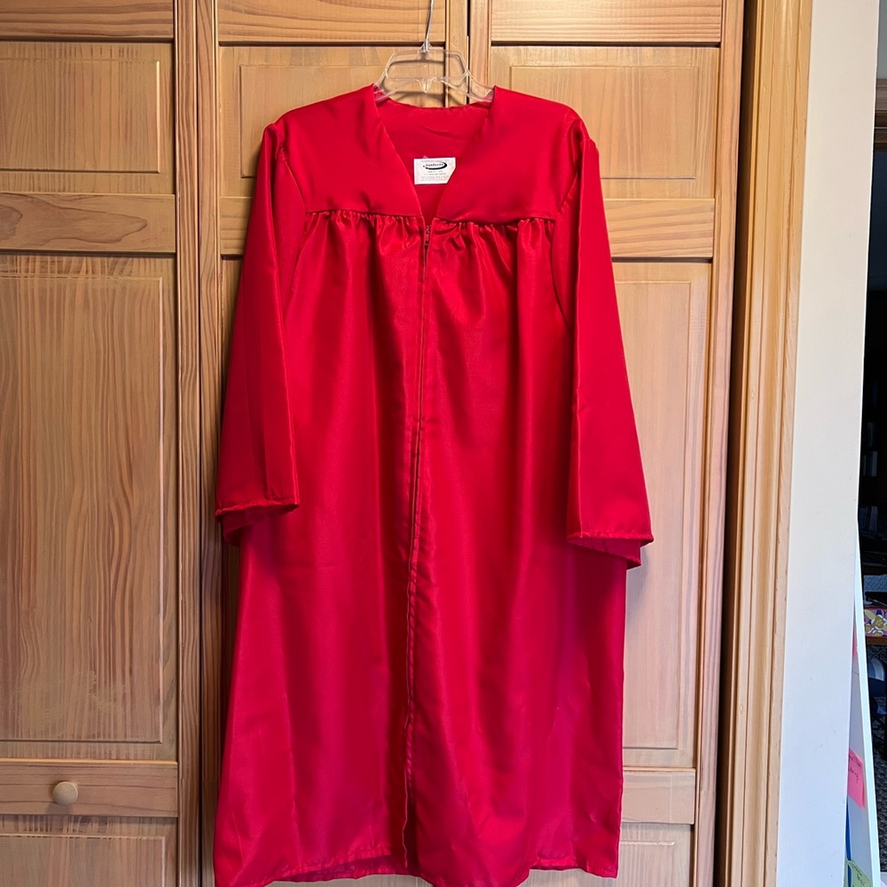 Jostens red graduation gown size 5’1”-5’3”